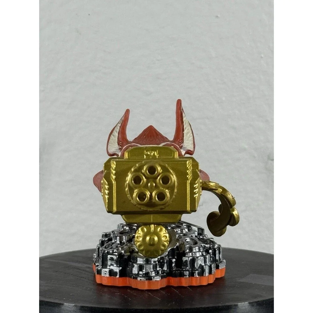 Skylanders GIANTS Character Figure: TRIGGER HAPPY (orange base)